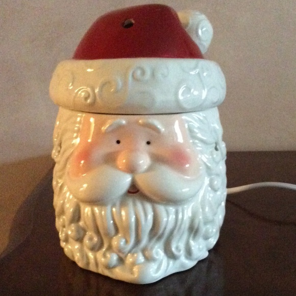 Like New - Premium Scentsy Warmer - Saint Nick - Picture 1 of 7